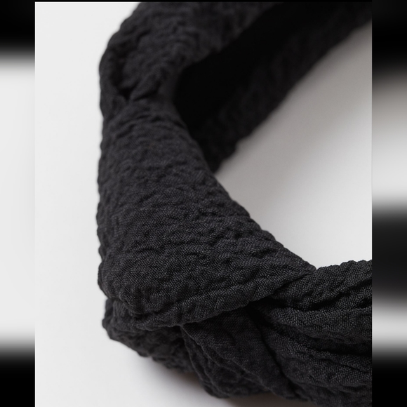 H&M Hairband with Knot - Picture 4 of 4
